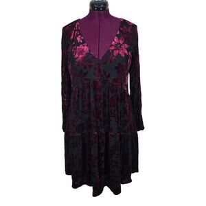 Women's Taylor Black w/ Red Velvet Floral Knee Length Dress | Size 14